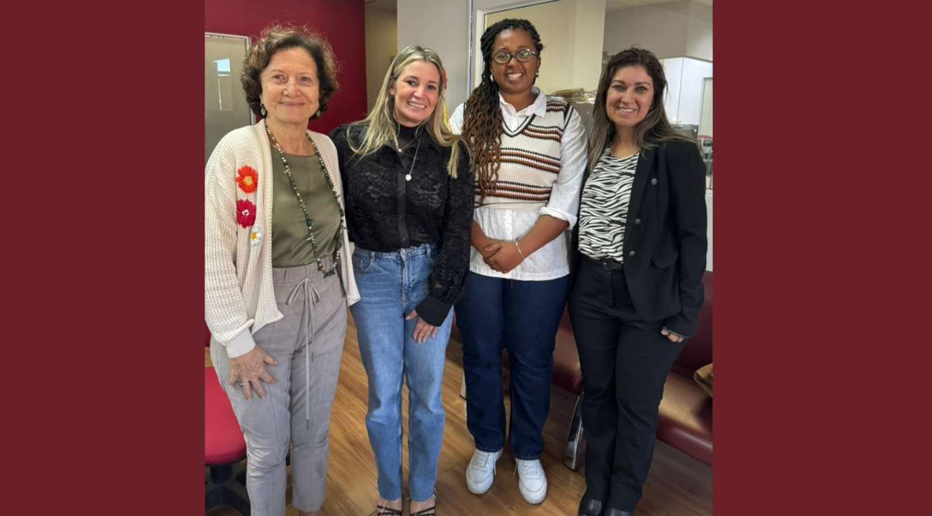 Profª Eliete Bouskela, Carolina Costa, Iza Vicente e profª Cíntia Barros